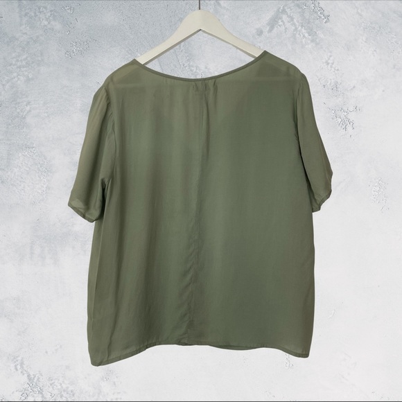 NWT Top - Picture 5 of 8